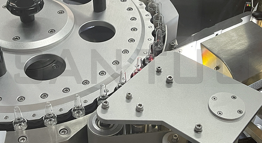 高速回轉(zhuǎn)式貼標(biāo)機(jī)